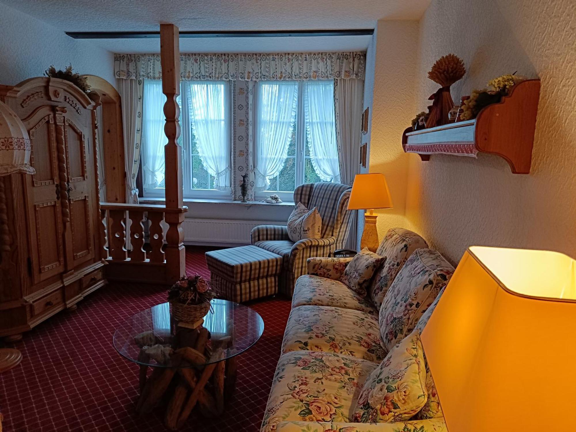 Wellness Und Romantik Hotel Helmboldt Bad Sachsa Exterior photo