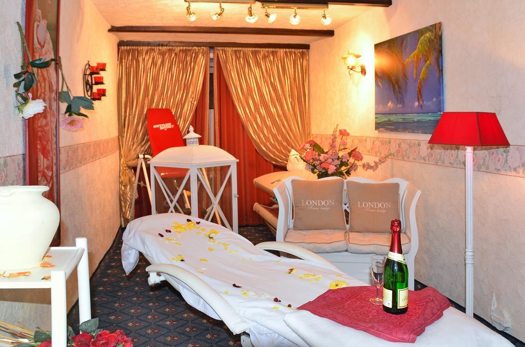 Wellness Und Romantik Hotel Helmboldt Bad Sachsa Exterior photo